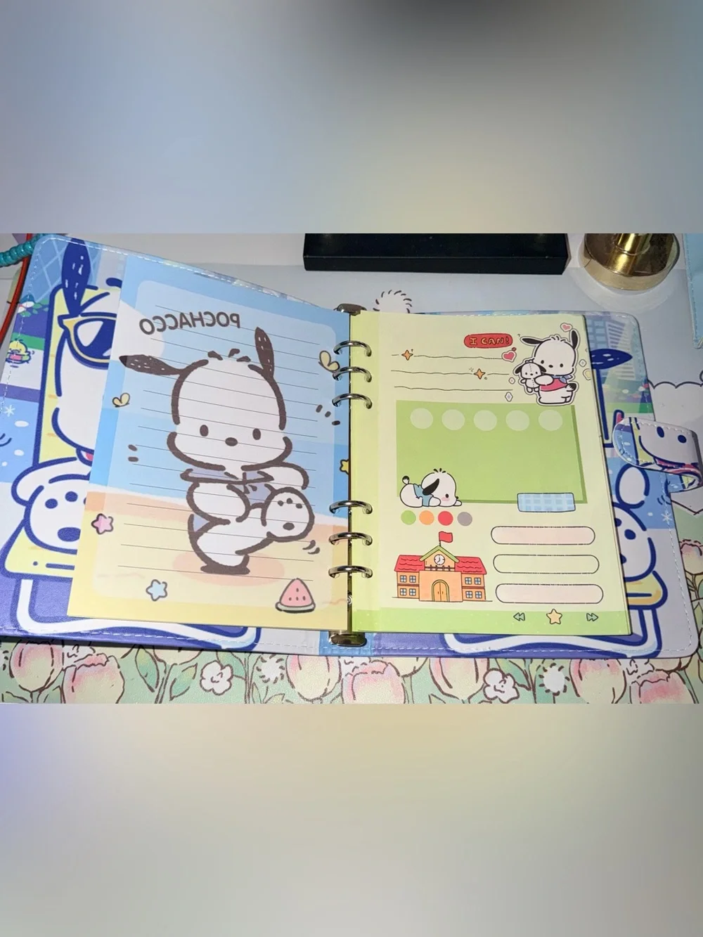 🐾NWOT Pochacco 6 ring padded Binder with magnetic closure